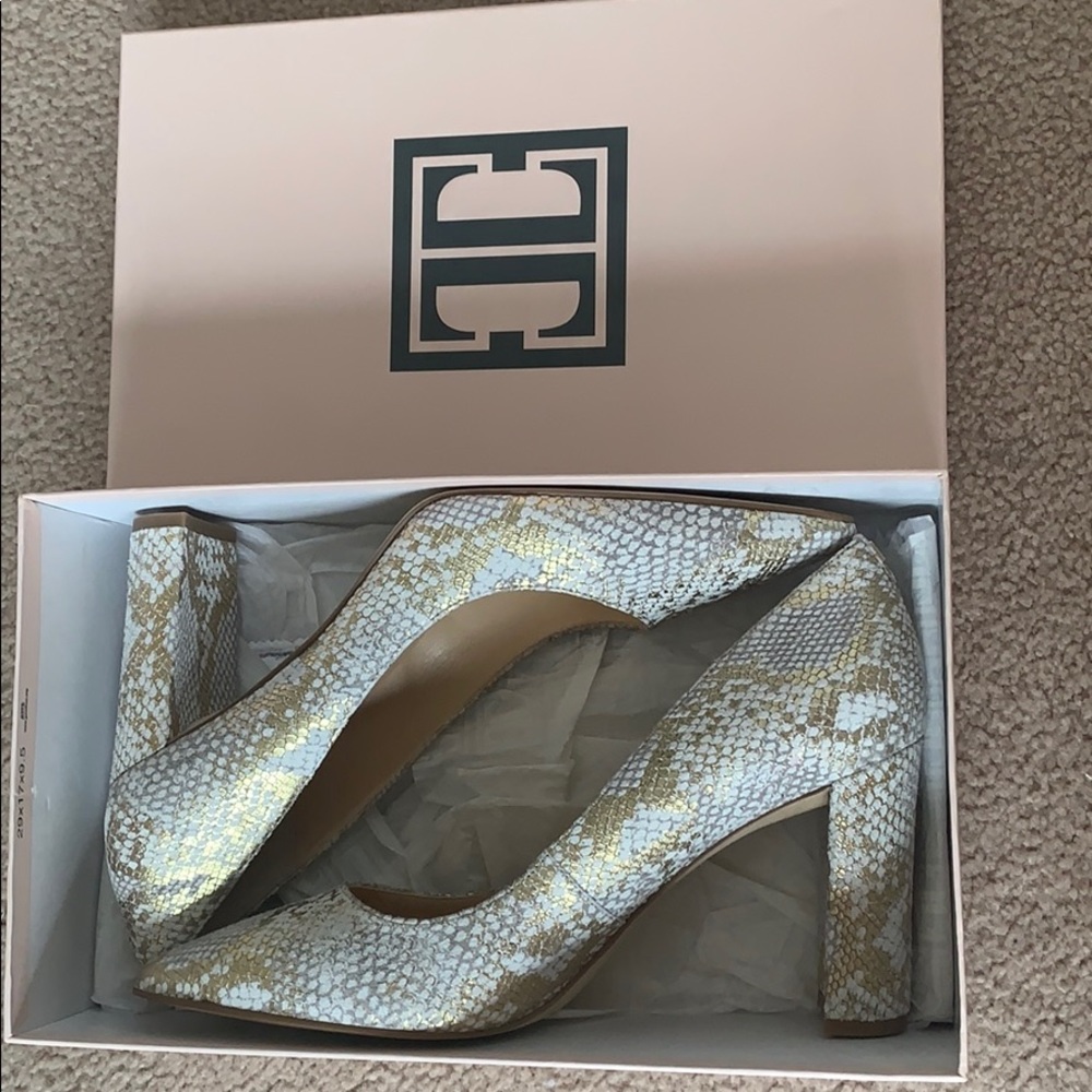 Shoes - Picture 5 of 5